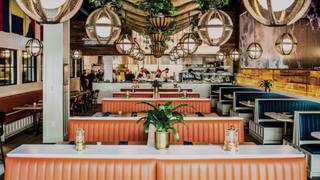 A photo of Plank Seafood Provisions - Austin restaurant
