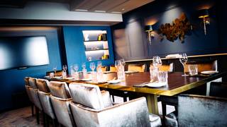 写真（Private Dining im "Blauen Salon"）