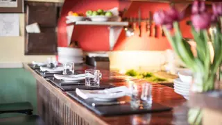 A photo of Table 6 restaurant