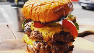Win a £100 Dinner For two! (Drinks Not Included) foto