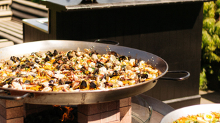 Paella & Rosé photo