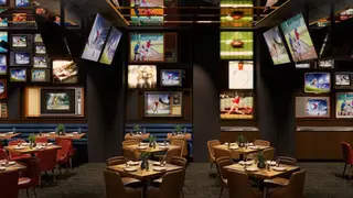 Restaurant, Las Vegas Strip  Flanker Kitchen + Sports Bar