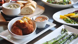 A photo of Spoon & Cellar restaurant
