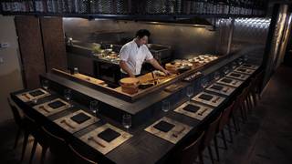 | Sushi Table | Exclusive Omakase at Sushi Hon Foto