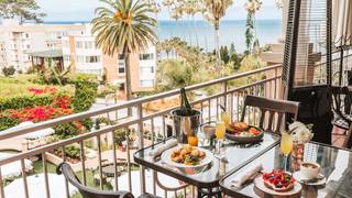 Photo du restaurant Mediterranean Room - La Valencia Hotel