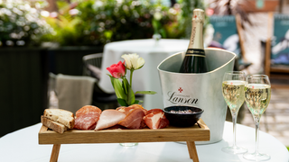 CHAMPAGNE LANSON PICNIC Photo