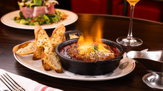 Flavortown Happy Hour: All $8, All Fire! foto