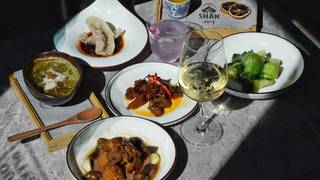 写真（Prix-Fixe 5 Course Dinner with Alcohol Pairing）