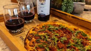 Pizza & Wine Night張相片