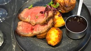 Sunday Roast at Square ALL DAY Photo