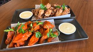 Tuesday - $15 Chicken Wings foto