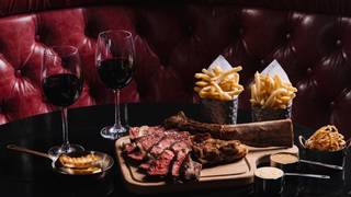 Sharing Steak &Wine Wednesday Blues  🍷£99.50🥩 photo