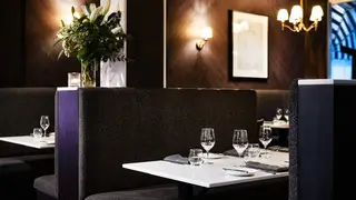 Foto von Debutant Restaurant