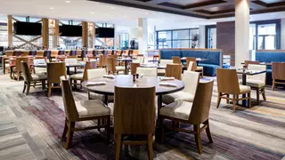 Une photo du restaurant River Rouge Kitchen & Bar - Marriott