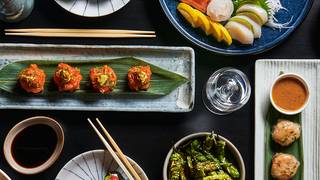 Hand Roll & Highball Cocktail Happy Hour Foto