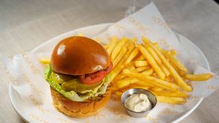 Burger & Fries �£10 photo