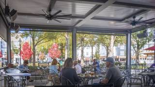 A photo of Red Rocks Cafe - Birkdale Village restaurant