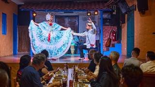 PANAMANIAN FOLKLORIC DINNER SHOW foto