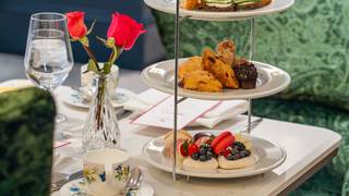 Fashion Holiday Tea at Waldorf Astoria Chicago photo