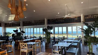 Una foto del restaurante One80 Lakes Beach