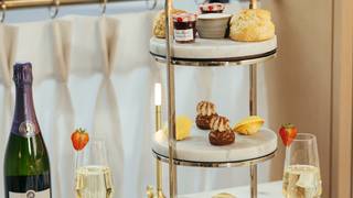 ITISON Afternoon Tea for 2 with glass of Prosecco foto