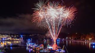 Holiday Boat Parade photo