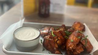 $.50 Wings on Sundays - All day! Foto