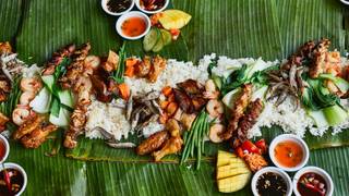 Boodle Fight (Filipino Feast) foto