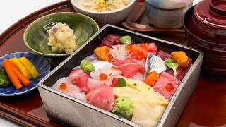 Tokusen Chirashi ZEN張相片