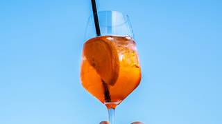 $13 Spritz and Live Music Foto