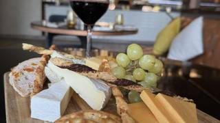 Wine & Cheese Night foto