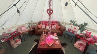 Valentine's Day Yurt - Max 8 People Photo