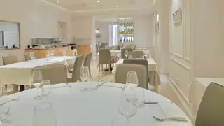 A photo of Cantine A Mare restaurant