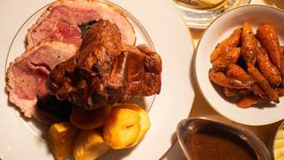 Mother’s Day with a Delicious Sunday Roast photo