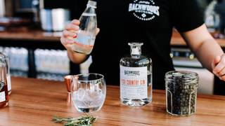 写真（Backwoods Distilling Co. Gin Tasting）