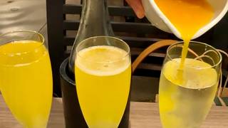 Mimosa Champagne Bottle Special張相片