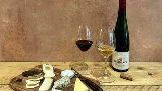 写真（Fromage & Vin: A French Cheese & Wine Tasting）