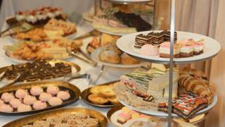 Luxury Afternoon Tea and Paint Experience foto