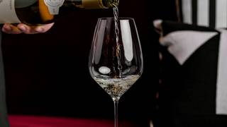 Timeless Vintages: A Premium Wine Journey foto