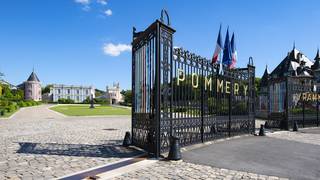 COAST x Champagne Pommery foto