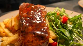 写真（Steak & Grape Wednesday）