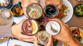 £35 supplement for free-flowing drinks foto