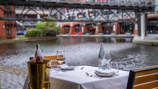 Wine Thursdays 40% Off Selected Bottles of Wine foto