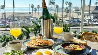 Brunch at Jolie Photo