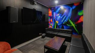 VIP Party Suites w/ Karaoke 1 Hr-up to 10 people foto