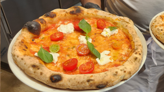 Pizza Deal: Principessa Margherita + Softdrink foto