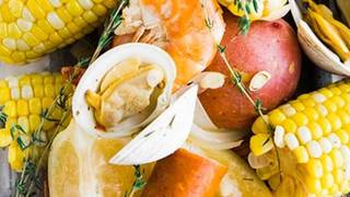LOW COUNTRY SHRIMP & CLAM BOIL foto