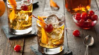 June Music & Drink Pairing: Theme: GIN foto