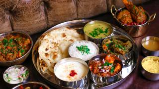 West End: Our Viral Thali Feast @£15.95 (40% Off!) foto