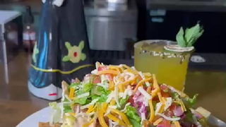 Super nachos  & Tequila Night Saturdays foto